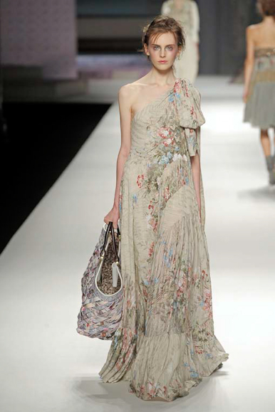 desfile-kenzo-parisverao2009rtw-129