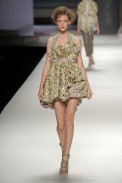 desfile-kenzo-parisverao2009rtw-131