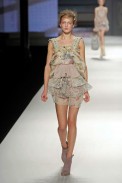 desfile-kenzo-parisverao2009rtw-133