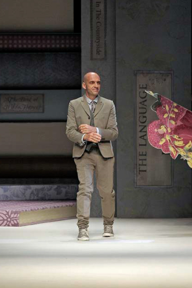desfile-kenzo-parisverao2009rtw-143