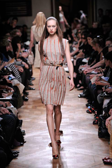desfile-miumiu-parisverao2009rtw-122