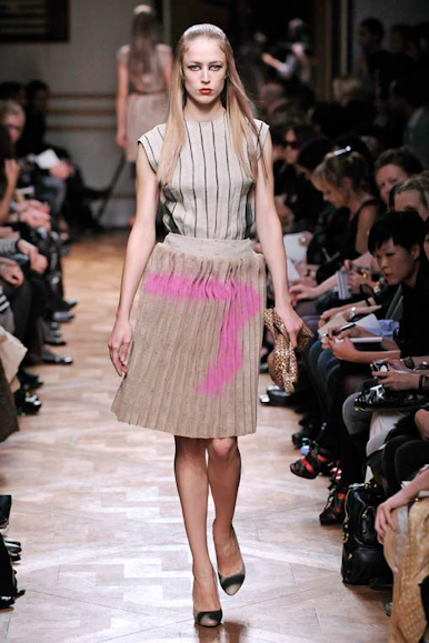 desfile-miumiu-parisverao2009rtw-123