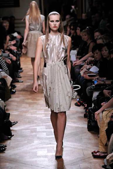 desfile-miumiu-parisverao2009rtw-124