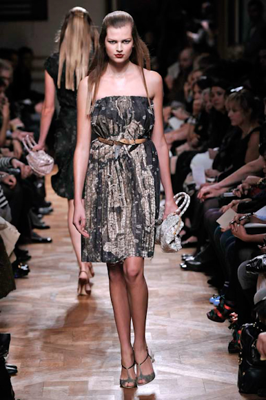 desfile-miumiu-parisverao2009rtw-127