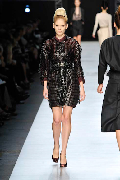 desfile-ysl-parisverao2009rtw-114