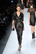 desfile-ysl-parisverao2009rtw-131