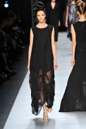 desfile-ysl-parisverao2009rtw-140