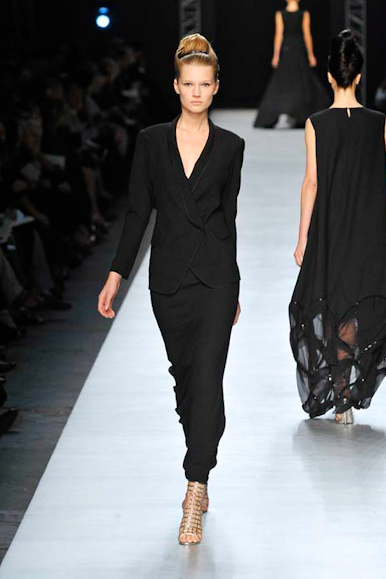 desfile-ysl-parisverao2009rtw-141