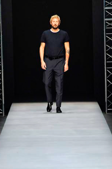 desfile-ysl-parisverao2009rtw-142