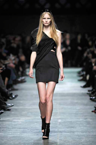 desfile-givenchy-parisverao2009rtw-102