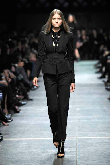 desfile-givenchy-parisverao2009rtw-103