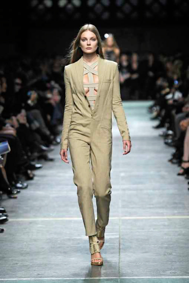 desfile-givenchy-parisverao2009rtw-109
