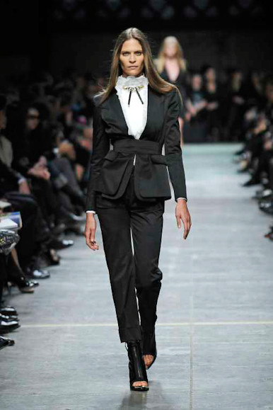 desfile-givenchy-parisverao2009rtw-115
