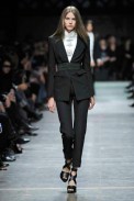 desfile-givenchy-parisverao2009rtw-119