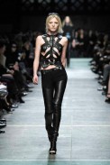 desfile-givenchy-parisverao2009rtw-125