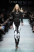 desfile-givenchy-parisverao2009rtw-132