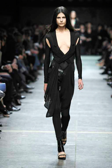 desfile-givenchy-parisverao2009rtw-133