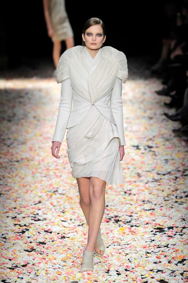 desfile-givenchy-paris2009hc-107