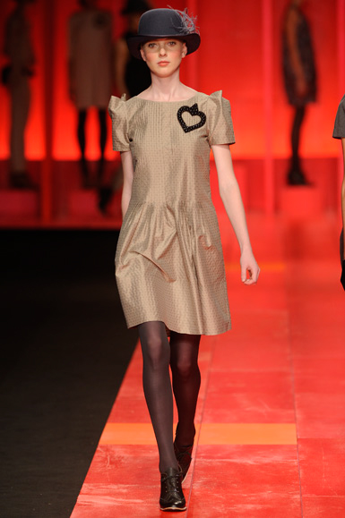 desfile-mariabonitaextra-rioinverno2009rtw-115