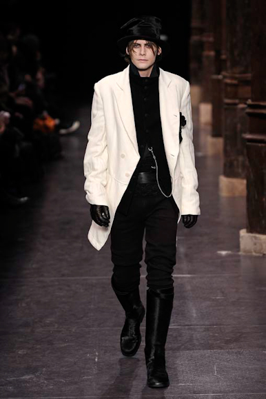 desfile-anndemeulemeester-parisinverno2009rtw-103