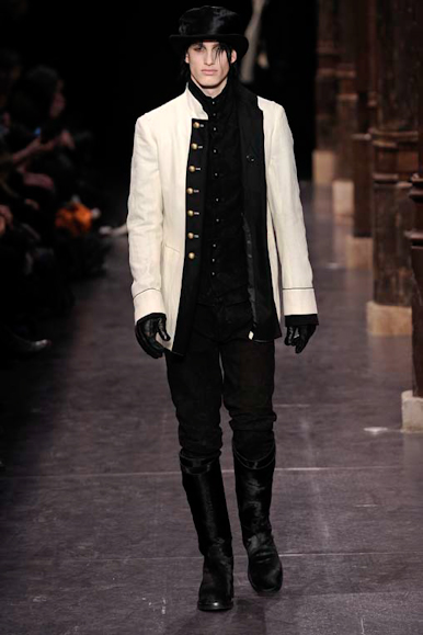 desfile-anndemeulemeester-parisinverno2009rtw-108
