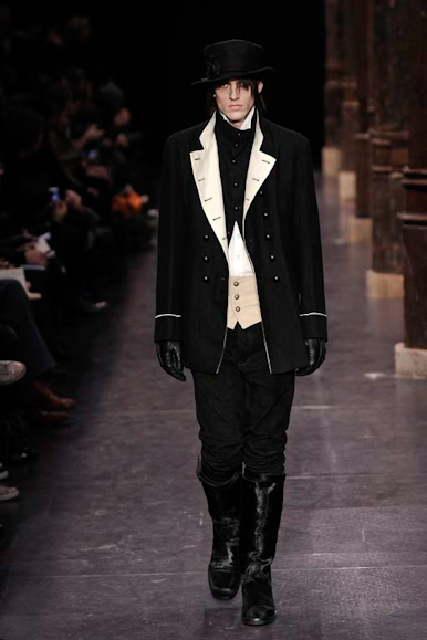 desfile-anndemeulemeester-parisinverno2009rtw-109