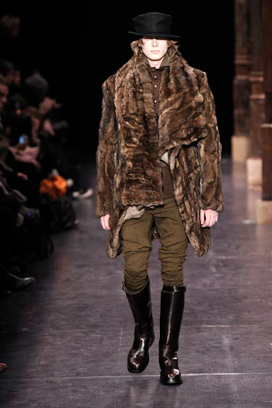 desfile-anndemeulemeester-parisinverno2009rtw-115
