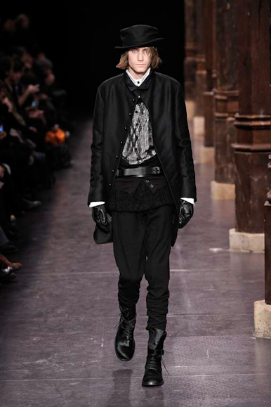 desfile-anndemeulemeester-parisinverno2009rtw-119