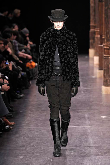 desfile-anndemeulemeester-parisinverno2009rtw-124