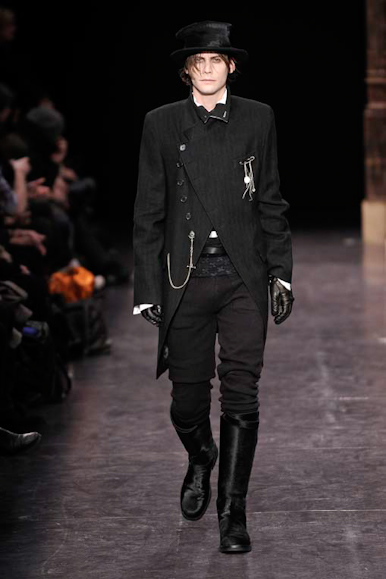 desfile-anndemeulemeester-parisinverno2009rtw-127