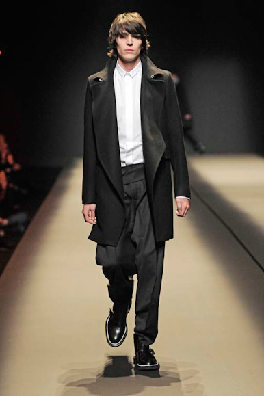 desfiles-dior-parisinvernomen2009rtw-109