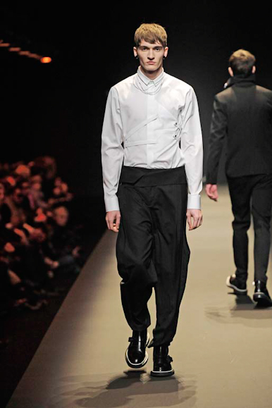 desfiles-dior-parisinvernomen2009rtw-118