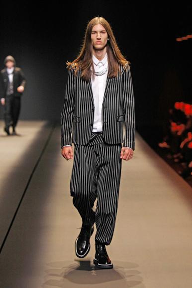 desfiles-dior-parisinvernomen2009rtw-124