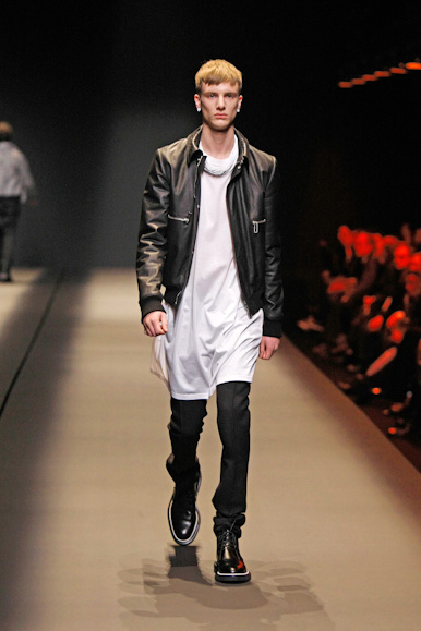 desfiles-dior-parisinvernomen2009rtw-133