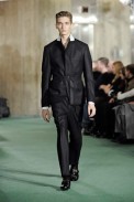 desfiles-dvn-parisinvernomen2009rtw-102