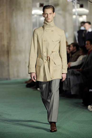 desfiles-dvn-parisinvernomen2009rtw-107