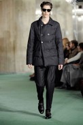 desfiles-dvn-parisinvernomen2009rtw-117