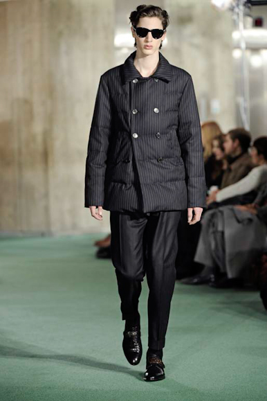 desfiles-dvn-parisinvernomen2009rtw-117