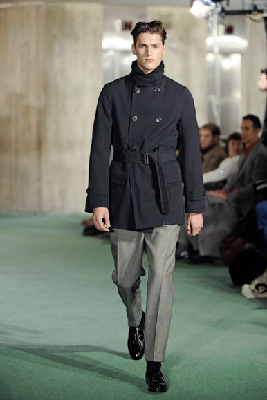 desfiles-dvn-parisinvernomen2009rtw-121