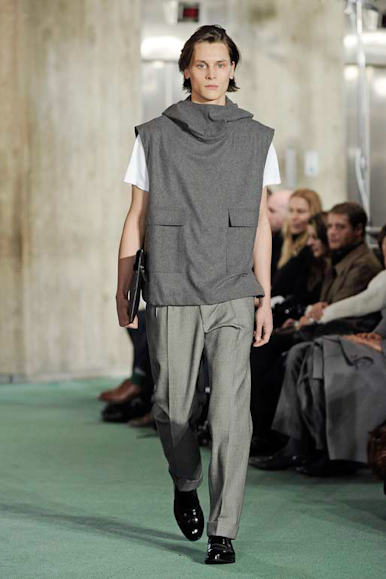 desfiles-dvn-parisinvernomen2009rtw-123