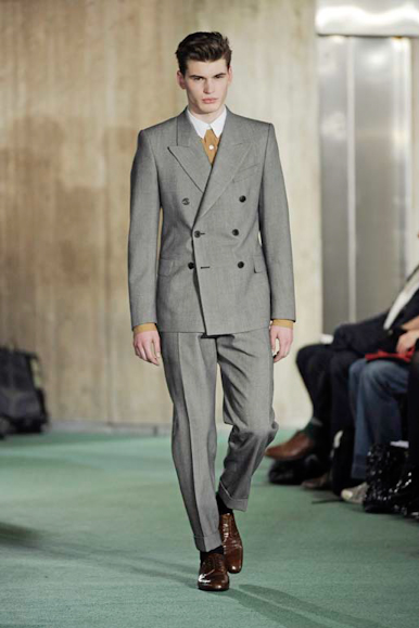 desfiles-dvn-parisinvernomen2009rtw-129