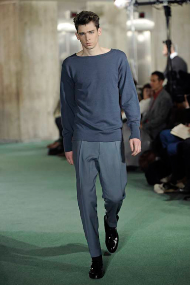 desfiles-dvn-parisinvernomen2009rtw-134