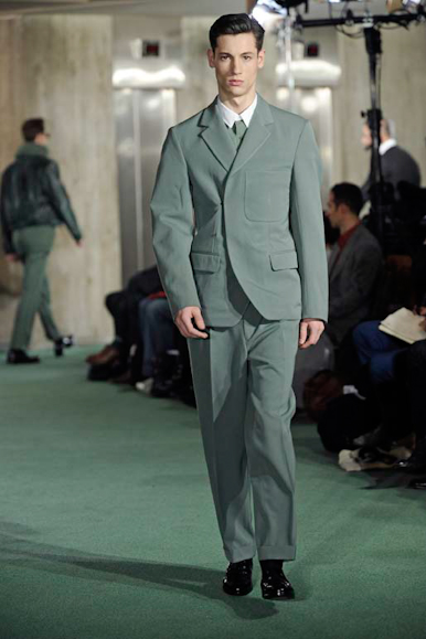 desfiles-dvn-parisinvernomen2009rtw-135