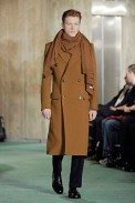 desfiles-dvn-parisinvernomen2009rtw-145