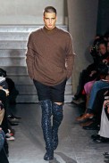 desfiles-givenchy-parisinvernomen2009rtw-109