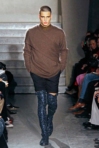 desfiles-givenchy-parisinvernomen2009rtw-109