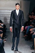 desfiles-givenchy-parisinvernomen2009rtw-114