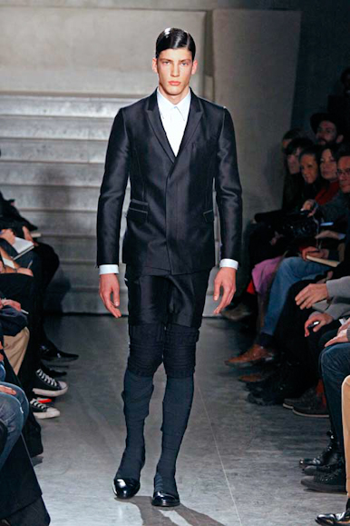 desfiles-givenchy-parisinvernomen2009rtw-114
