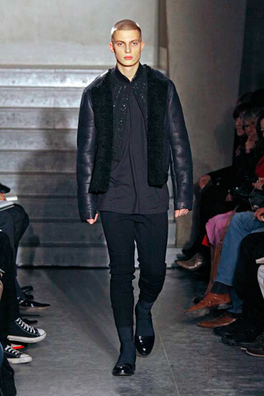 desfiles-givenchy-parisinvernomen2009rtw-124