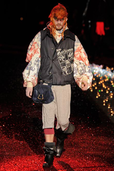 desfiles-jgalliano-parisinvernomen2009rtw-111